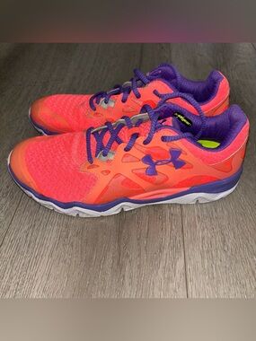 Size 9.5 Under Armour Womens Micro G Monza Running Shoes Orange 1249946-819